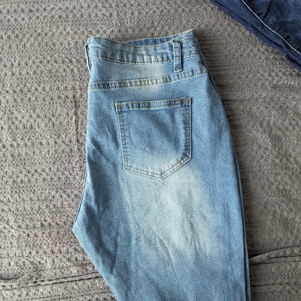 Jeans - Picture 12 of 13